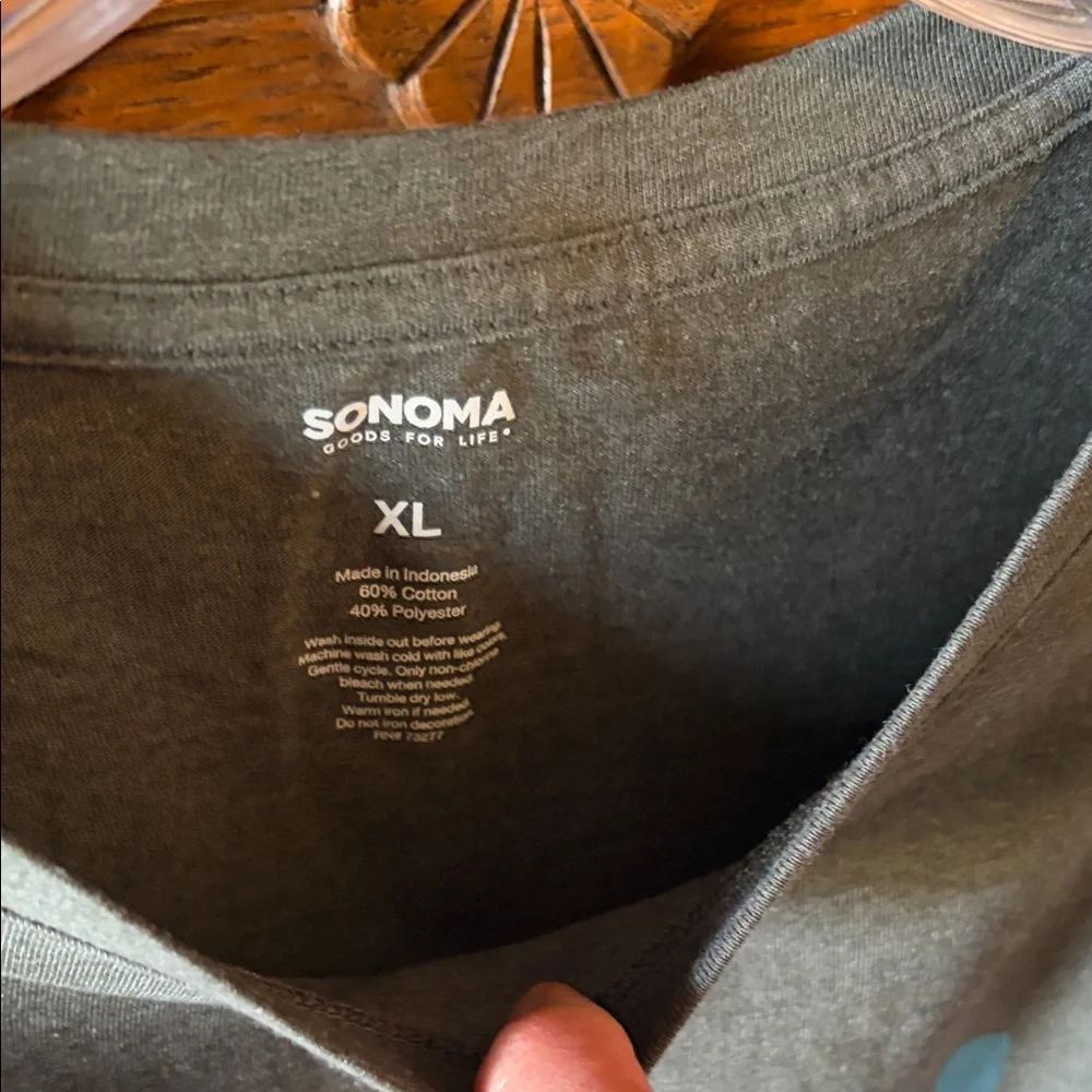 Crewneck Women’s Shirt - Blue Floral Embroidered - Picture 3 of 4